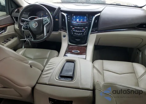 2015 Cadillac Escalade Premium z USA, uszkodzony, nr VIN 1GYS4CKJ2FR283990